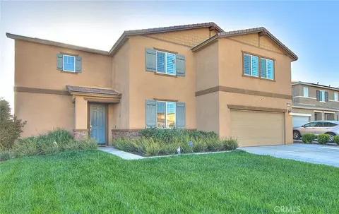 1016 Hazel Ct, Calimesa, CA 92320