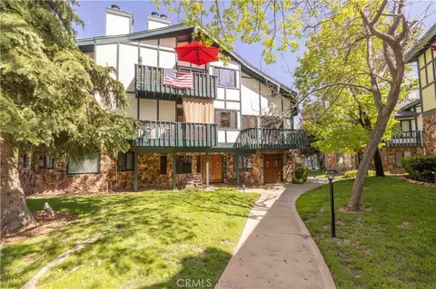 39802 Lakeview Dr #17, Big Bear Lake, CA 92315