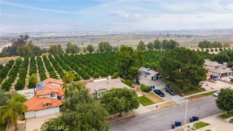 View/Area - 29 Hubbard Ct, Redlands, CA 92374 photo 3 of 8