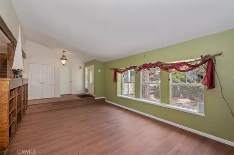 Living - 28669 Teton Ln, Lake Arrowhead, CA 92352 photo 3 of 4