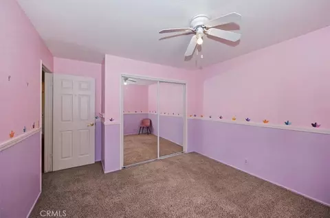 Bedroom - 28669 Teton Ln, Lake Arrowhead, CA 92352 photo 7 of 10