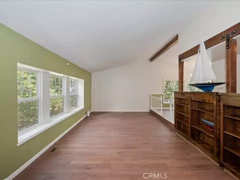Living - 28669 Teton Ln, Lake Arrowhead, CA 92352 photo 2 of 4