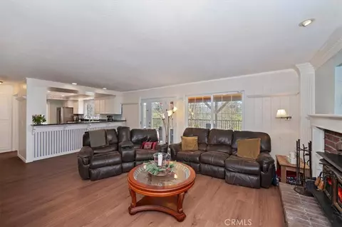 Living - 28669 Teton Ln, Lake Arrowhead, CA 92352 photo 4 of 4