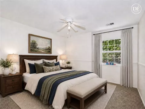 Bedroom - 28669 Teton Ln, Lake Arrowhead, CA 92352 photo 6 of 10