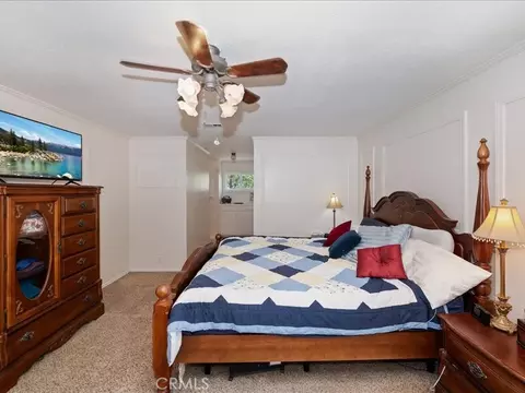 Bedroom - 28669 Teton Ln, Lake Arrowhead, CA 92352 photo 9 of 10
