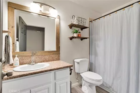 Bath - 16491 Live Oak, Hesperia, CA 92345 photo 2 of 3