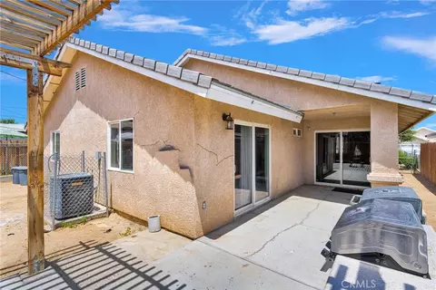 Exterior - 16491 Live Oak, Hesperia, CA 92345 photo 6 of 10