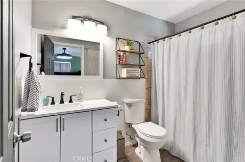 Bath - 16491 Live Oak, Hesperia, CA 92345 photo 3 of 3