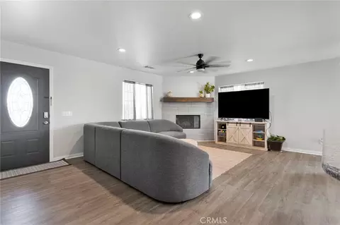 Living - 16491 Live Oak, Hesperia, CA 92345 photo 2 of 2