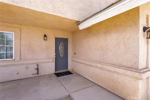 Exterior - 16491 Live Oak, Hesperia, CA 92345 photo 3 of 10