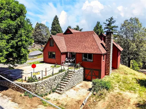 336 Lovers, Cedarpines Park, CA 92322