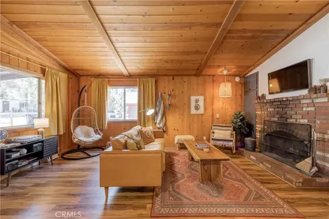 Living - 451 Cedar Ln, Sugarloaf, CA 92386 photo 8 of 8