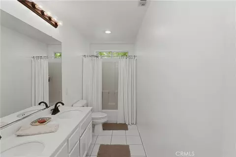 Bath - 3264 Stargate, Corona, CA 92882 photo 4 of 4