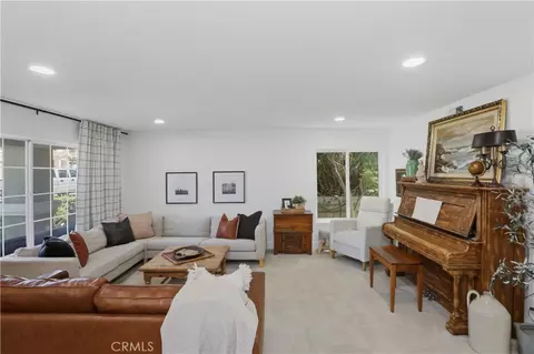 Living - 3264 Stargate, Corona, CA 92882 photo 1 of 3