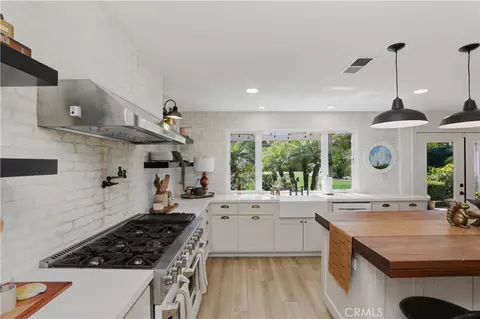 Kitchen - 3264 Stargate, Corona, CA 92882 photo 2 of 6