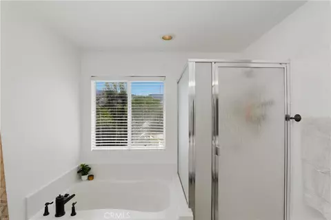 Bath - 3264 Stargate, Corona, CA 92882 photo 3 of 4