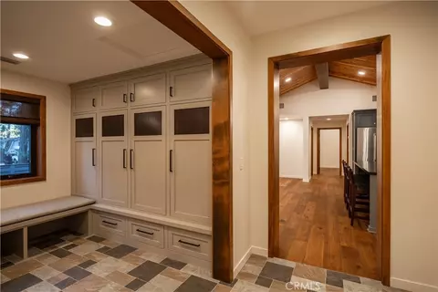 Entry Way - 42763 Cedar Ave, Big Bear Lake, CA 92315 photo 3 of 4