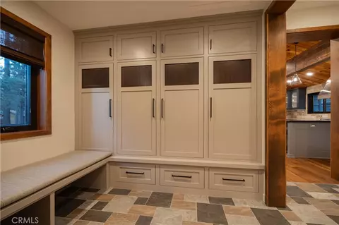 Entry Way - 42763 Cedar Ave, Big Bear Lake, CA 92315 photo 2 of 4