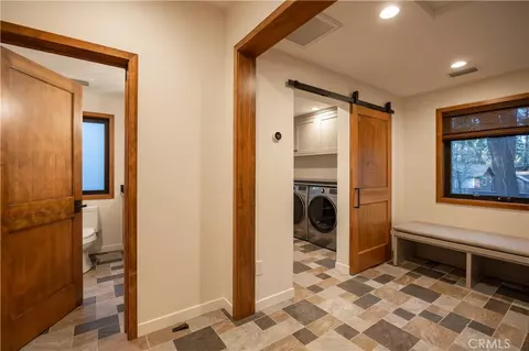 Entry Way - 42763 Cedar Ave, Big Bear Lake, CA 92315 photo 1 of 4