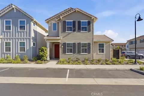 13858 Sedum Ln, Fontana, CA 92336