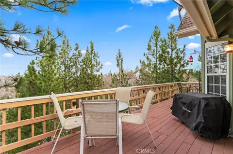 Exterior - 1285 Yukon Dr, Lake Arrowhead, CA 92352 photo 7 of 11