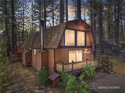 551 Conklin Rd, Big Bear Lake, CA 92315