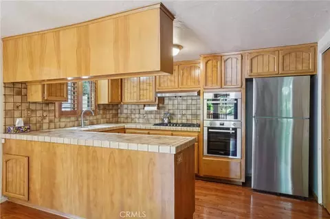 Kitchen - 39370 Clearwater Dr, Yucaipa, CA 92399 photo 2 of 4