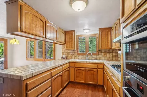 Kitchen - 39370 Clearwater Dr, Yucaipa, CA 92399 photo 4 of 4