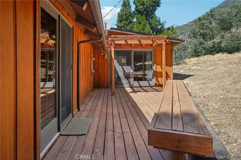Exterior - 39370 Clearwater Dr, Yucaipa, CA 92399 photo 6 of 11