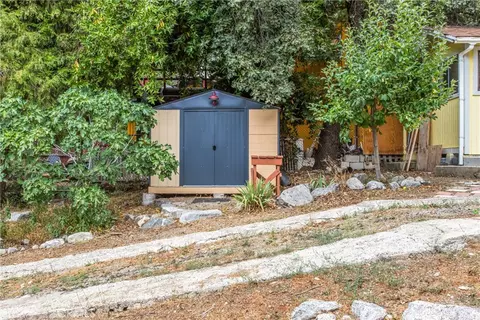 Exterior - 39429 Canyon Dr, Forest Falls, CA 92339 photo 8 of 11
