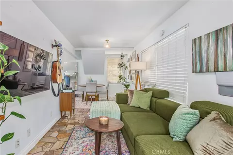 Living - 39429 Canyon Dr, Forest Falls, CA 92339 photo 2 of 2