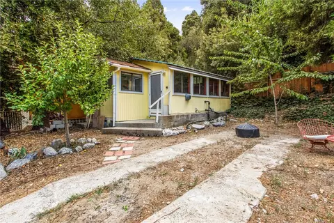 Exterior - 39429 Canyon Dr, Forest Falls, CA 92339 photo 6 of 10