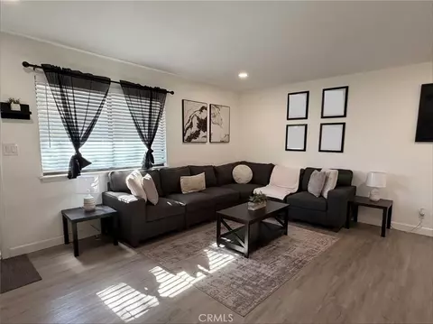 Living - 7085 Tamarisk, Yucca Valley, CA 92284 photo 1 of 2