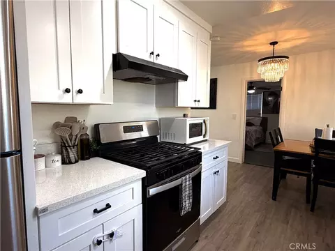 Kitchen - 7085 Tamarisk, Yucca Valley, CA 92284 photo 2 of 2