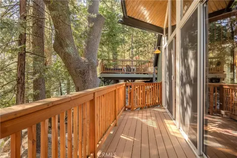 Exterior - 238 Shasta Dr, Lake Arrowhead, CA 92352 photo 3 of 15