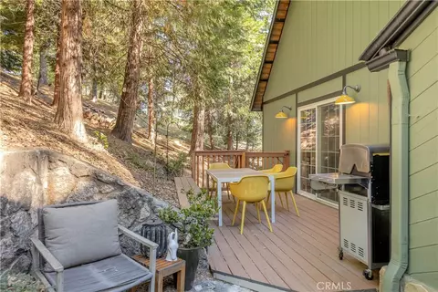Exterior - 238 Shasta Dr, Lake Arrowhead, CA 92352 photo 8 of 15