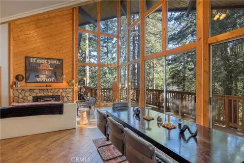 Dining - 238 Shasta Dr, Lake Arrowhead, CA 92352 photo 5 of 6