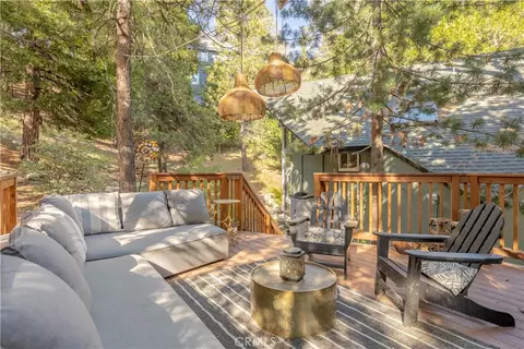 Exterior - 238 Shasta Dr, Lake Arrowhead, CA 92352 photo 6 of 15