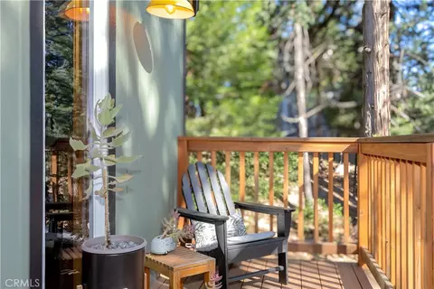 Exterior - 238 Shasta Dr, Lake Arrowhead, CA 92352 photo 2 of 15