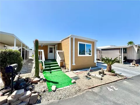 999 Santa Fe Ave #42, San Jacinto, CA 92583