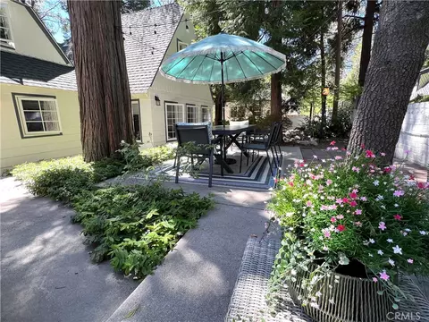 Exterior - 202 Maple Dr, Lake Arrowhead, CA 92352 photo 16 of 19