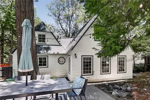 Exterior - 202 Maple Dr, Lake Arrowhead, CA 92352 photo 8 of 19