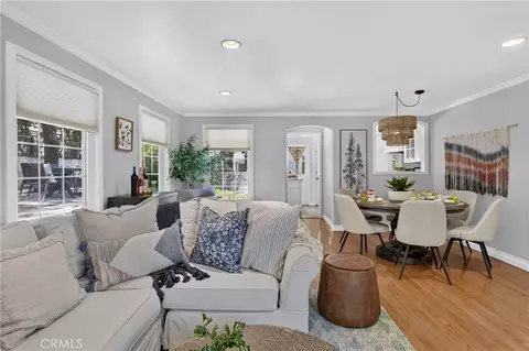 Living - 202 Maple Dr, Lake Arrowhead, CA 92352 photo 6 of 10