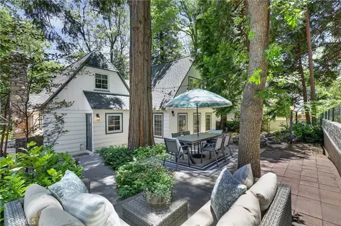 Exterior - 202 Maple Dr, Lake Arrowhead, CA 92352 photo 10 of 19