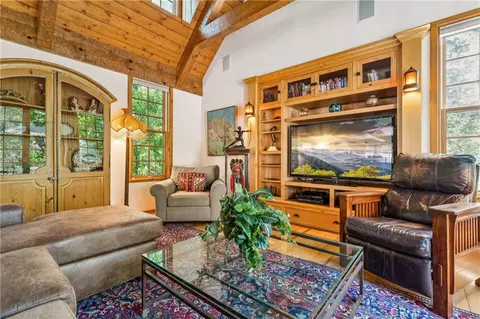 Living - 28971 N Shore Rd, Lake Arrowhead, CA 92352 photo 2 of 6