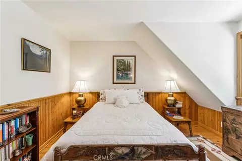 Bedroom - 28971 N Shore Rd, Lake Arrowhead, CA 92352 photo 4 of 5