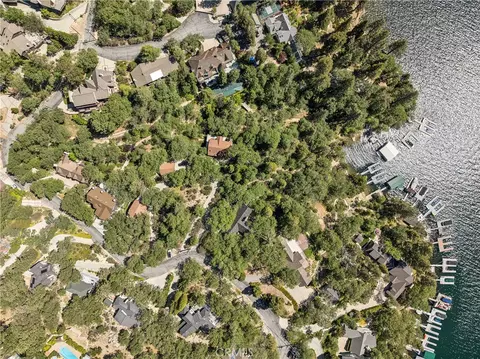 View/Area - 28971 N Shore Rd, Lake Arrowhead, CA 92352 photo 4 of 6