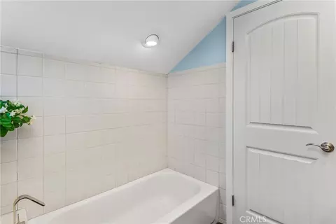 Bath - 1575 Christopher, Redlands, CA 92374 photo 4 of 4