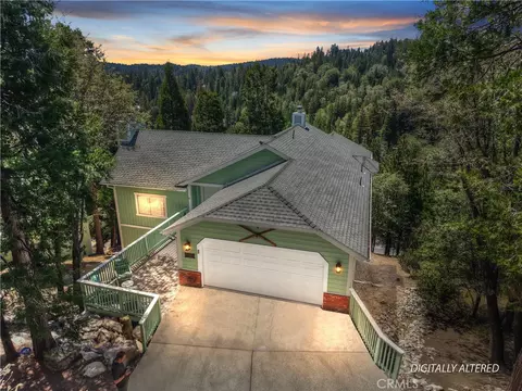 27392 Peninsula Dr, Lake Arrowhead, CA 92352