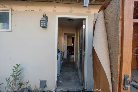 Entry Way - 6174 Jurupa Ave, Riverside, CA 92504 photo 1 of 1
